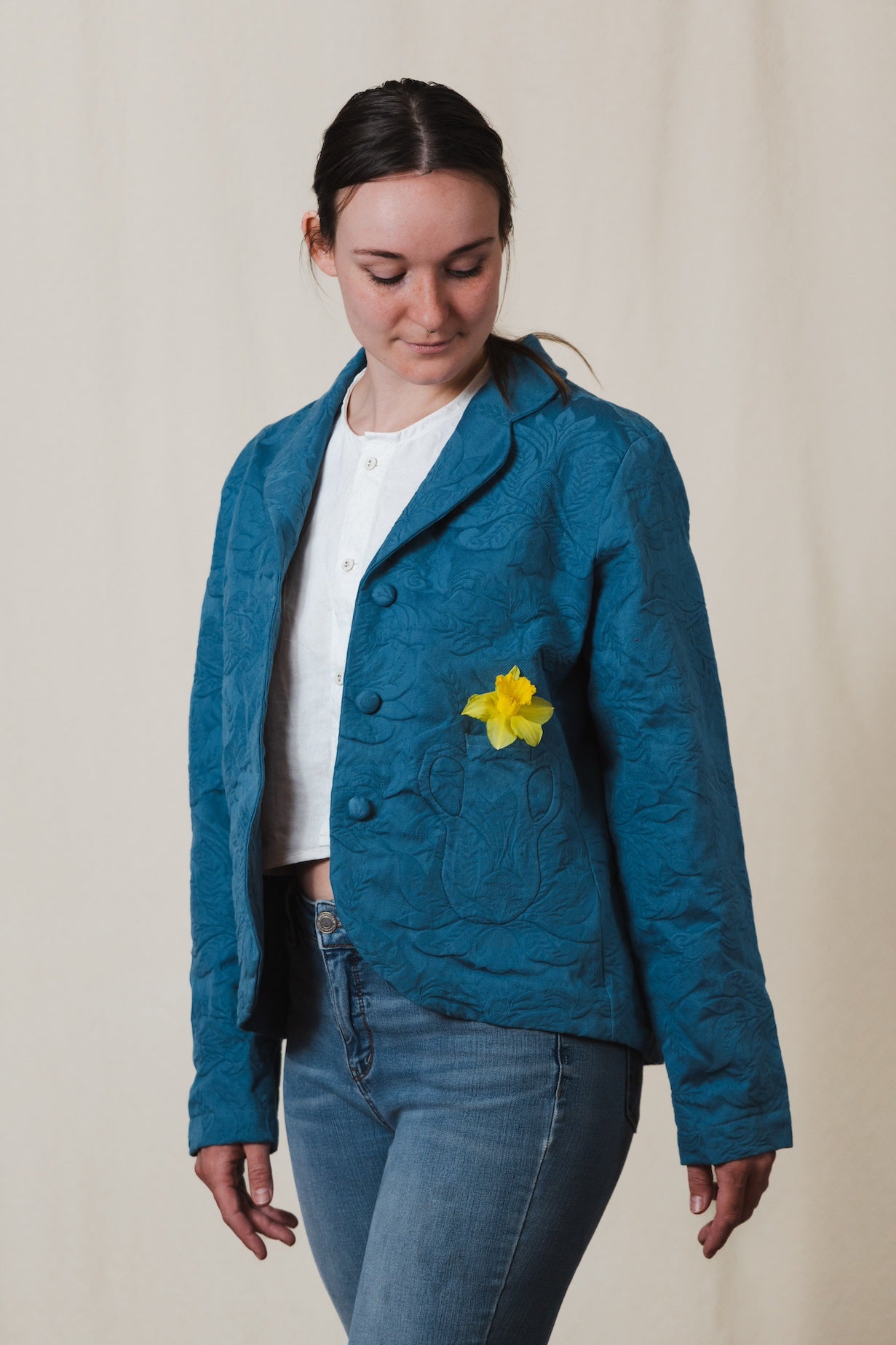Damask Vase Jacket