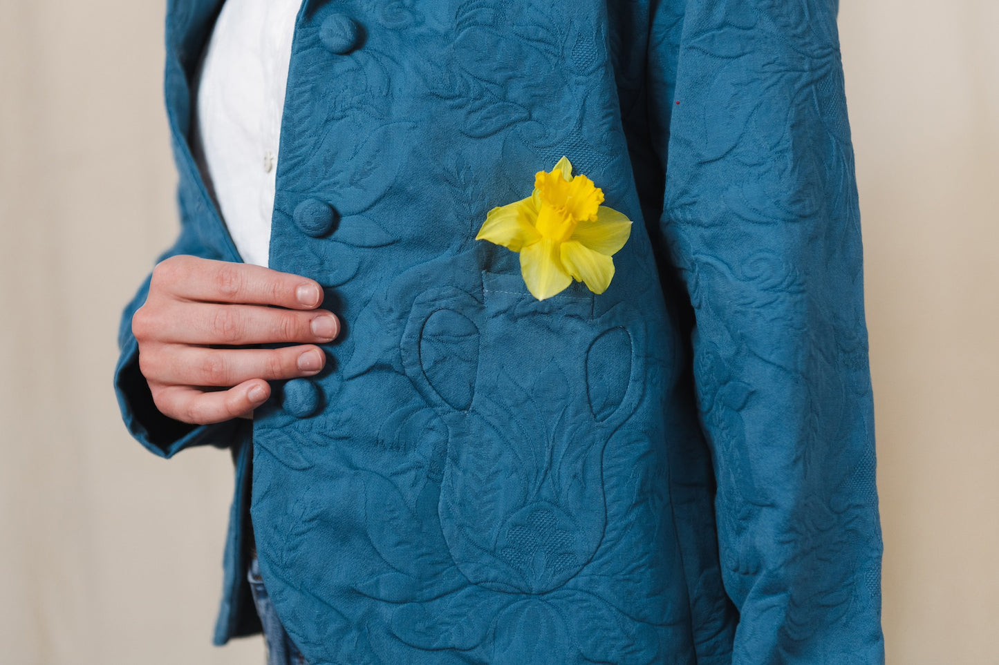 Damask Vase Jacket